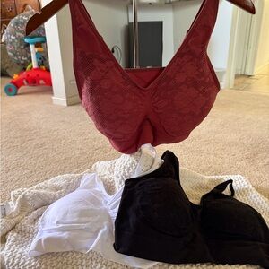 NWT Rhonda Shear 2X 3 PC. Set of Lace Wireless Bras Burgundy, Black, White